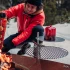 Höfats TRIPLE Table zum Grillen und Kochen auf TRIPLE Feuerstellen.