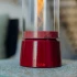 Höfats SPIN Air 1200 – Roter Tisch-Bio-Kamin mit hohem zylindrischem Glas