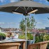 Schwarzer Sonnenschirm Terrassenheizer